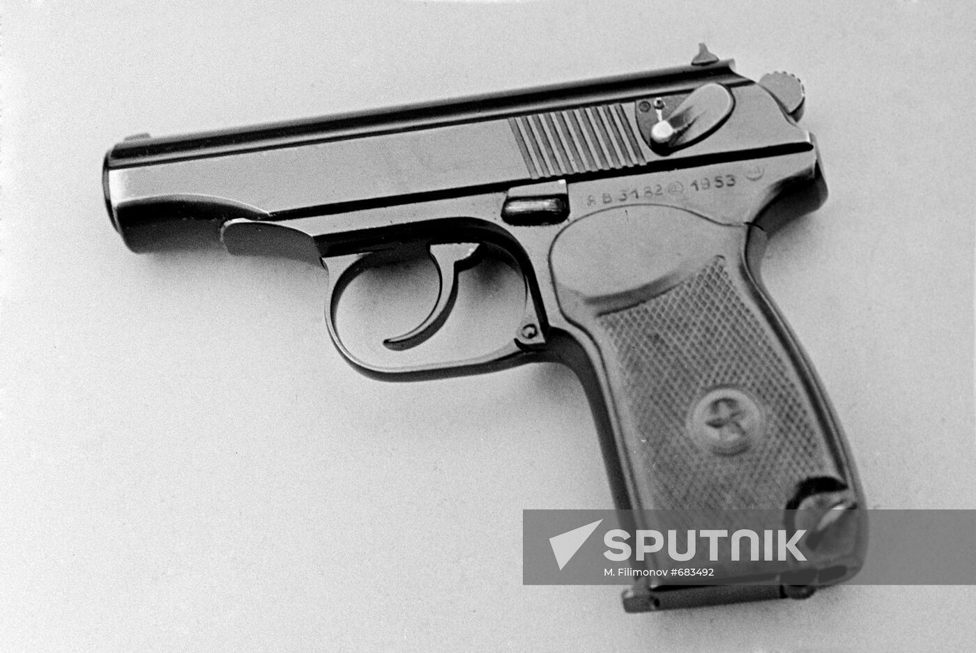 Makarov sports pistol