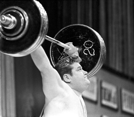 World record breaker weightlifter L.Zhabotinsky