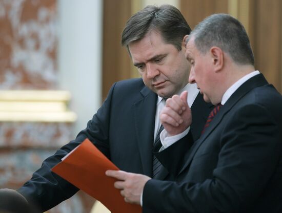 Sergei Shmatko and Igor Sechin