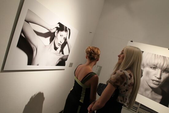 No Make-Up exhibition by Vlad Loktev