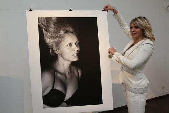 No Make-Up exhibition by Vlad Loktev