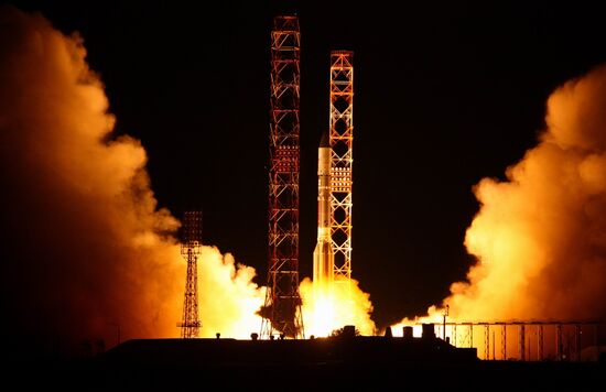Launch of Proton carrier rocket with Arab satellite Arabsat-5B