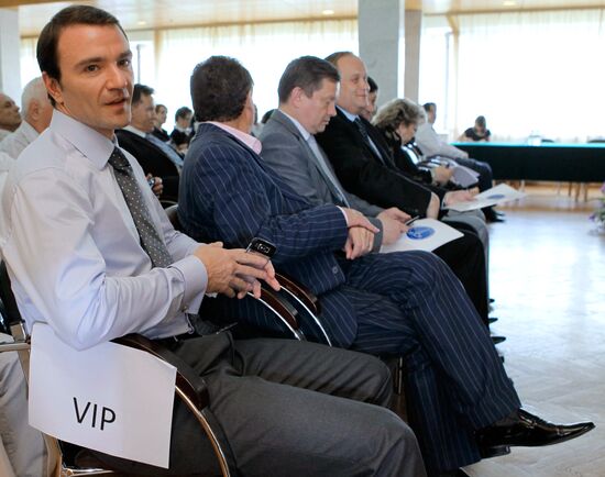 Anton Sikharulidze