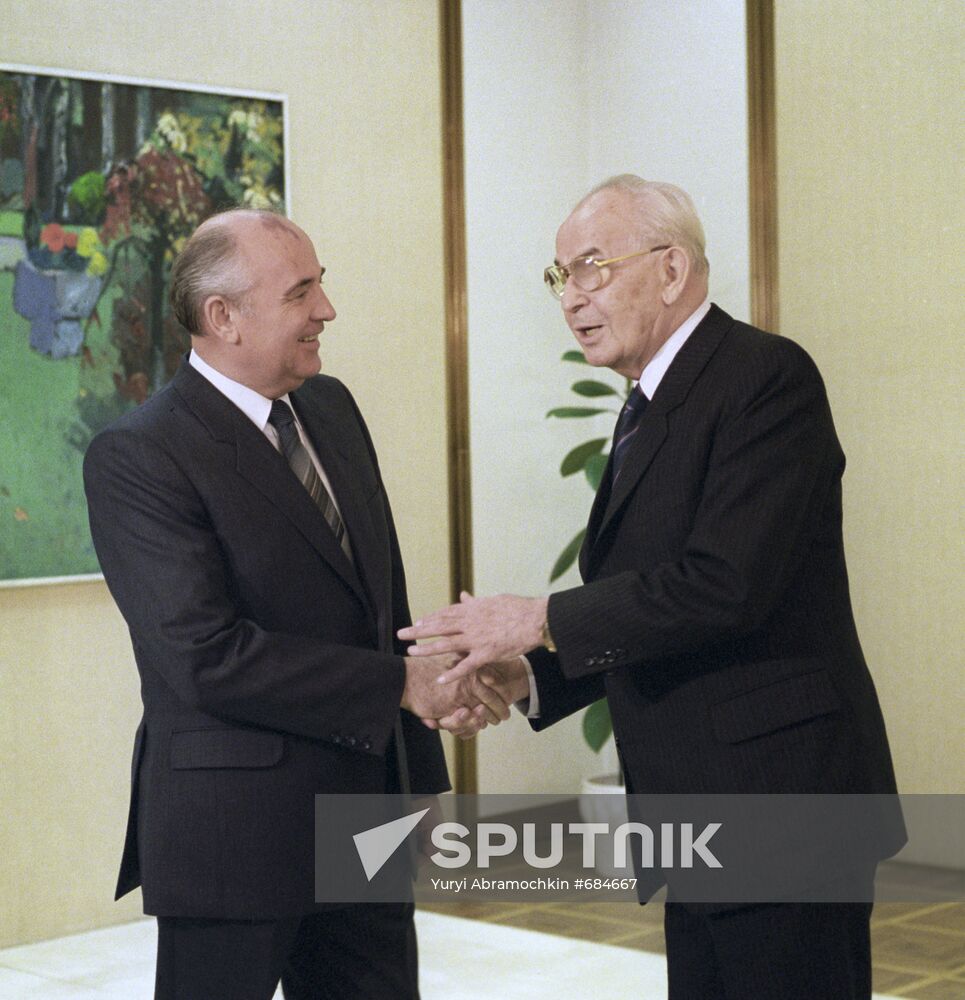 Mikhail Gorbachev and Gustáv Husák