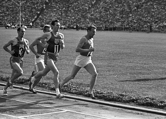 Athletics competition between USSR - USA national teams