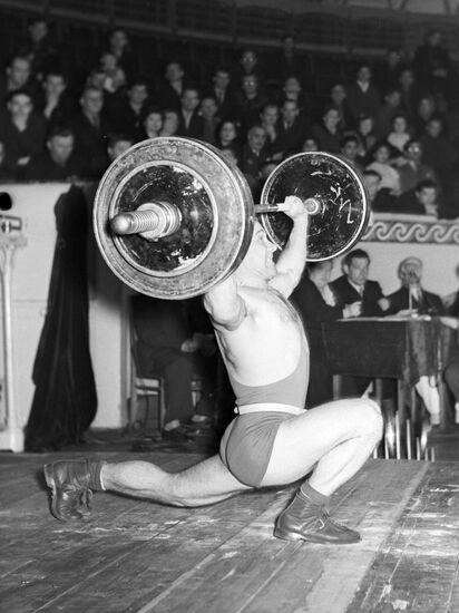 Weight lifter Fyodor Bogdanovsky