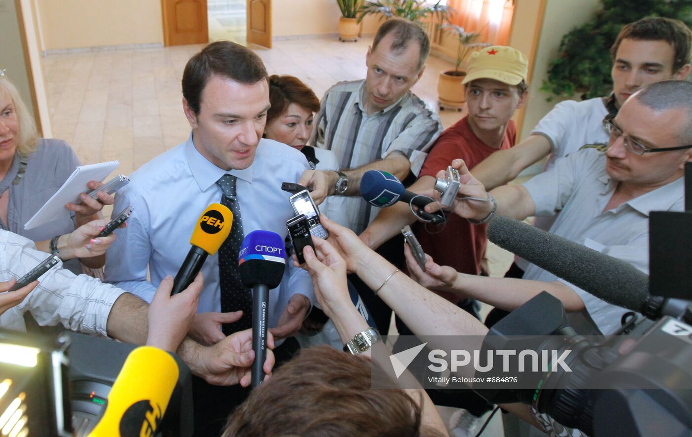 Anton Sikharulidze