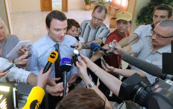 Anton Sikharulidze