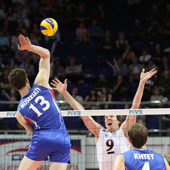 Volleyball. FIVB World League. Russia vs. USA