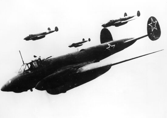 Soviet dive-bombers Petlyakov-2.