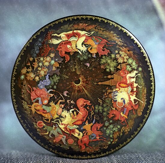 Cover of casket entitled 'Prince Igor'