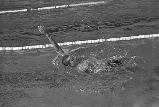 Soviet swimmer Viktor Mazanov