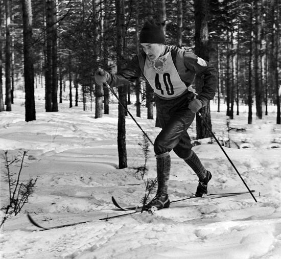 Skier Lyubov Baranova