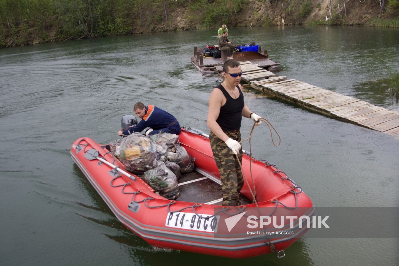 Yekaterinburg divers cleaned up reservoir near Sysert