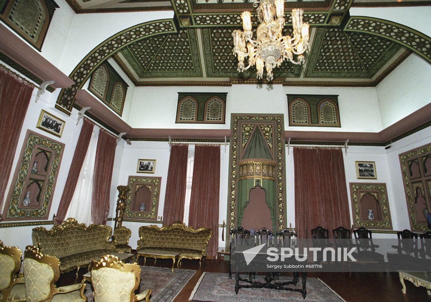 Traditional Turkish style living-room