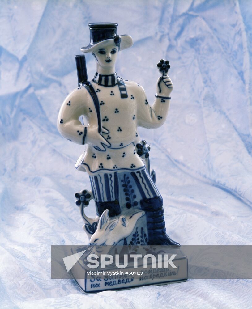Gzhel bottle for alcohol "Hunter"
