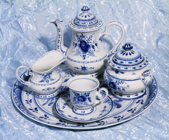 Gzhel coffee set "Maria"
