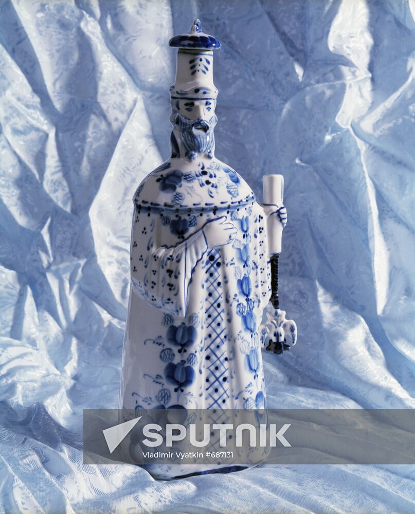Gzhel bottle for alcohol "Ambassador"
