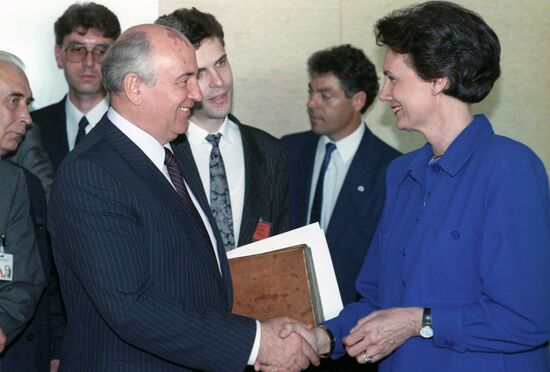 Mikhail Gorbachev meets the Europe Council General Secretary
