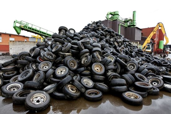 Car recycling at Vtormet Industrial Company
