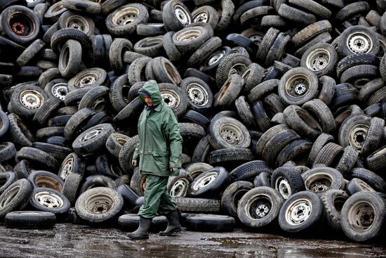Car recycling at Vtormet Industrial Company