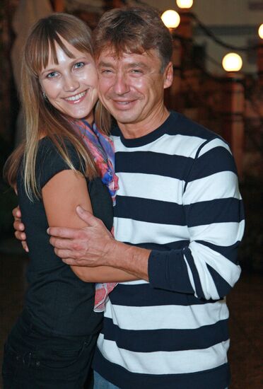 Anton Tabakov with his wife, Anzhelika