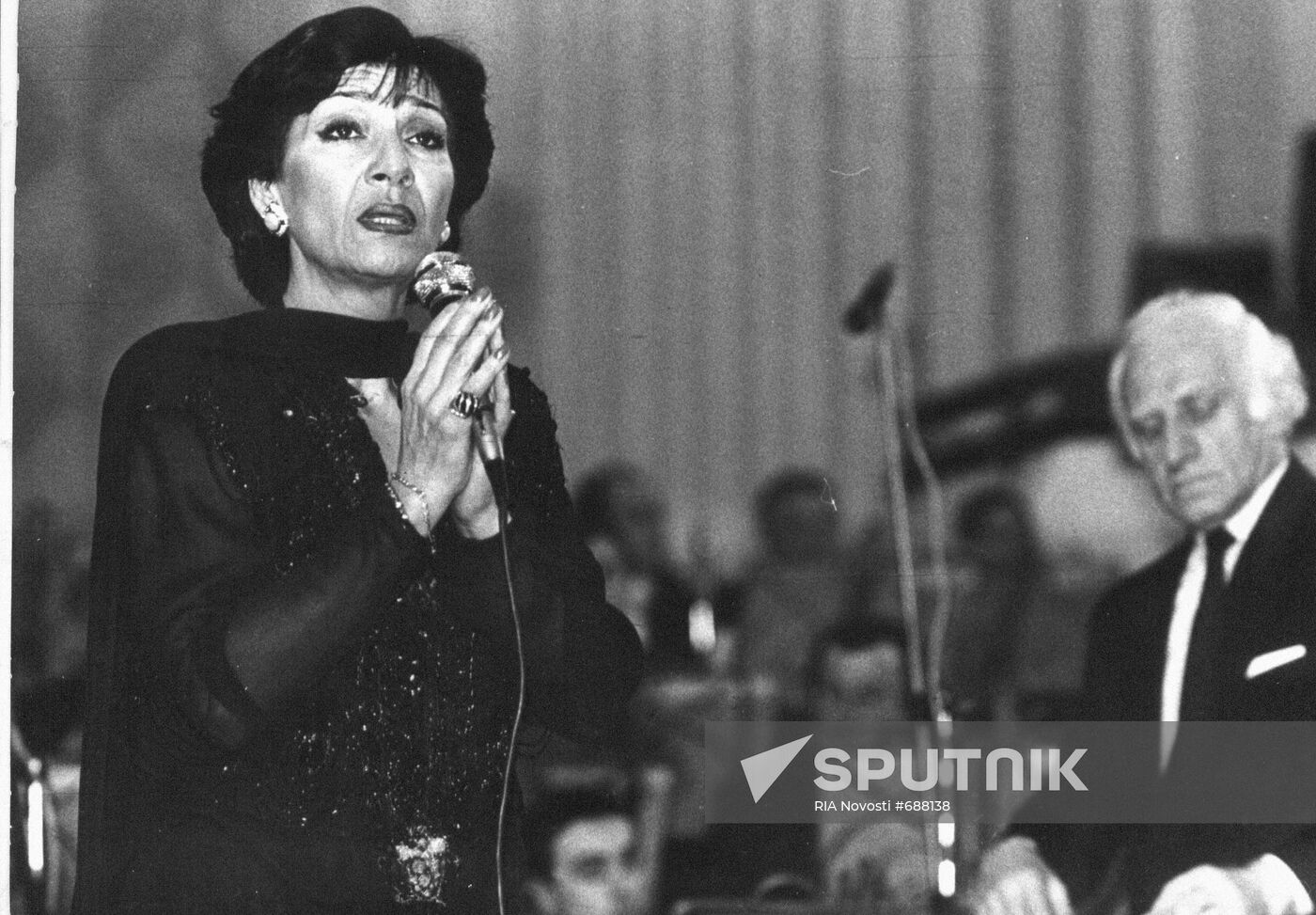 Georgian singer Nani Bregvadze