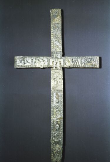 Chased sanctuary cross