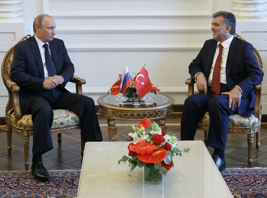 Vladimir Putin meeting Abdullah Gul