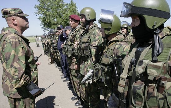 Specials forces soldiers of Rostov Region at briefing