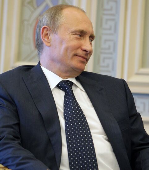 Vladimir Putin meeting Nursultan Nazarbayev