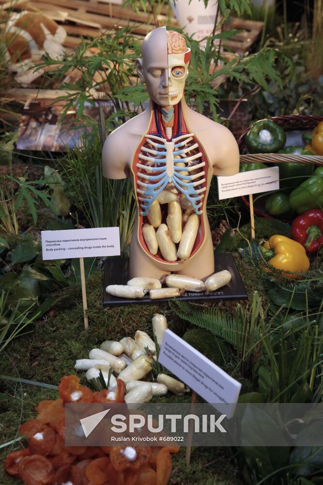 Exhibition demonstrating ways to hide drugs