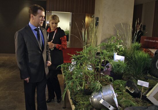 Dmitry Medvedev visits exhibition of illegal drug transport