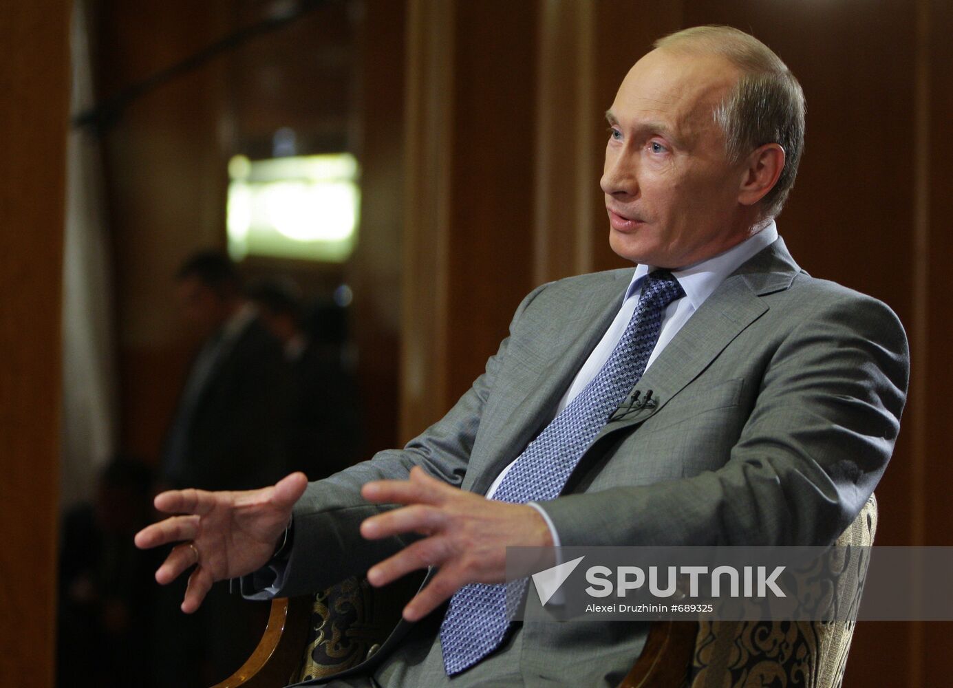 Vladimir Putin gives interview to French journalists