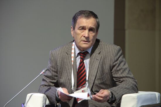 Anatoly Safonov