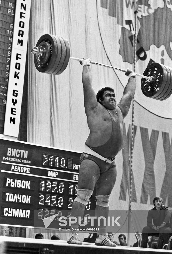 Vasily Alekseev, captain of USSR weight lifting team
