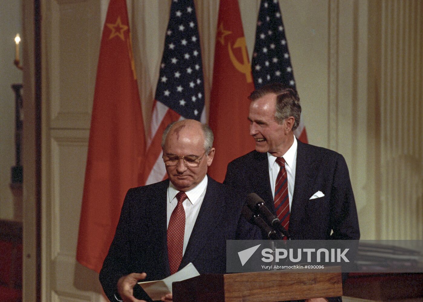 Mikhail Gorbachev and George H.W. Bush