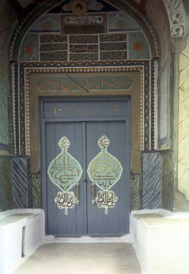 Entrance to Derbent Juma Mosque