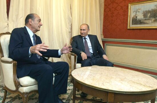 Vladimir Putin visits Paris. Day two