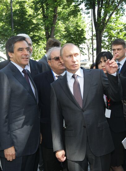 Vladimir Putin visits Paris. Day two