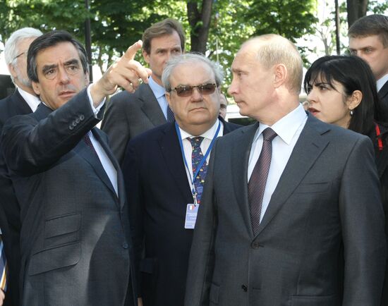 Vladimir Putin visits Paris. Day two