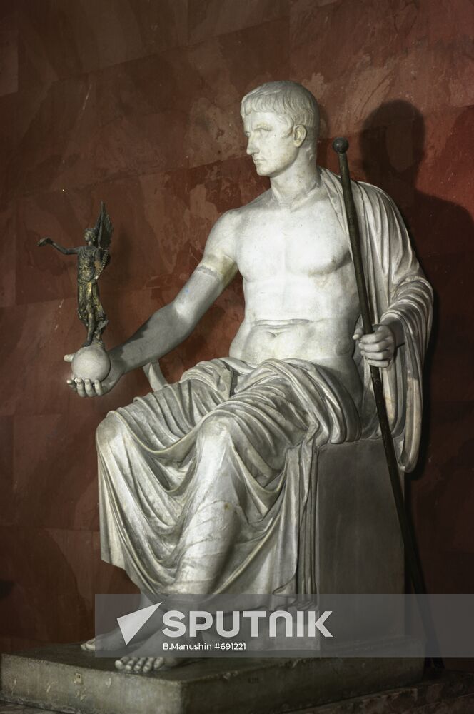 Statue of Emperor Octavius Augustus