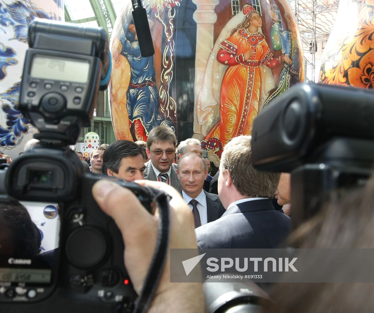 Vladimir Putin in Paris. Day Two