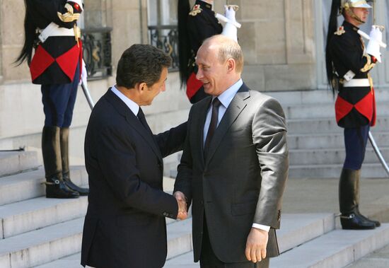 Vladimir Putin in Paris. Day Two