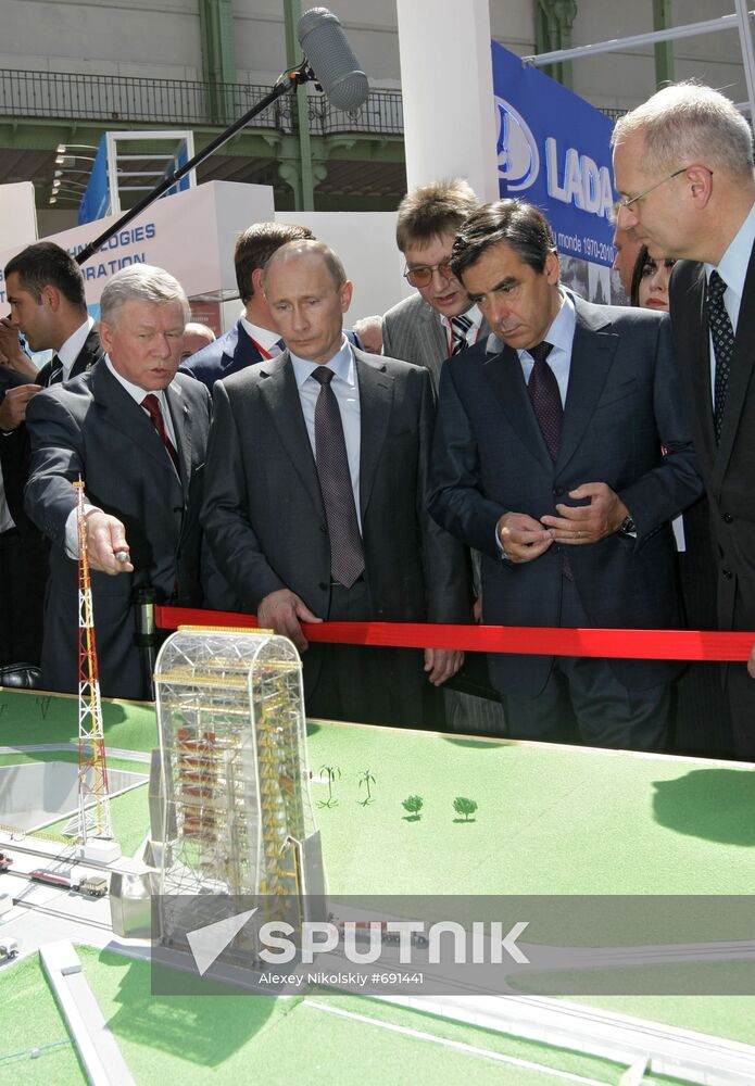 Vladimir Putin in Paris. Day Two