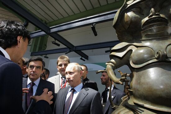 Vladimir Putin in Paris. Day Two