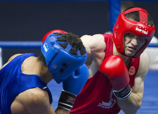 Artur Beterbiev, Abdelkader Bouhenia