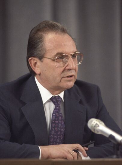 Soviet Foreign Minister Alexander Bessmertnykh