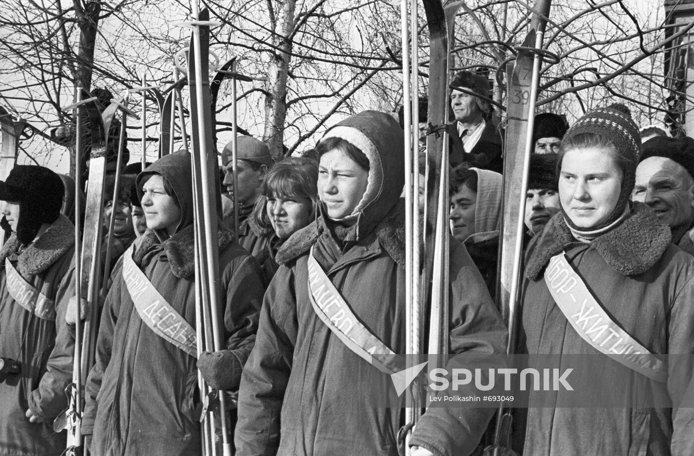 Ski hike to mark the 51st anniversary of the Soviet Army