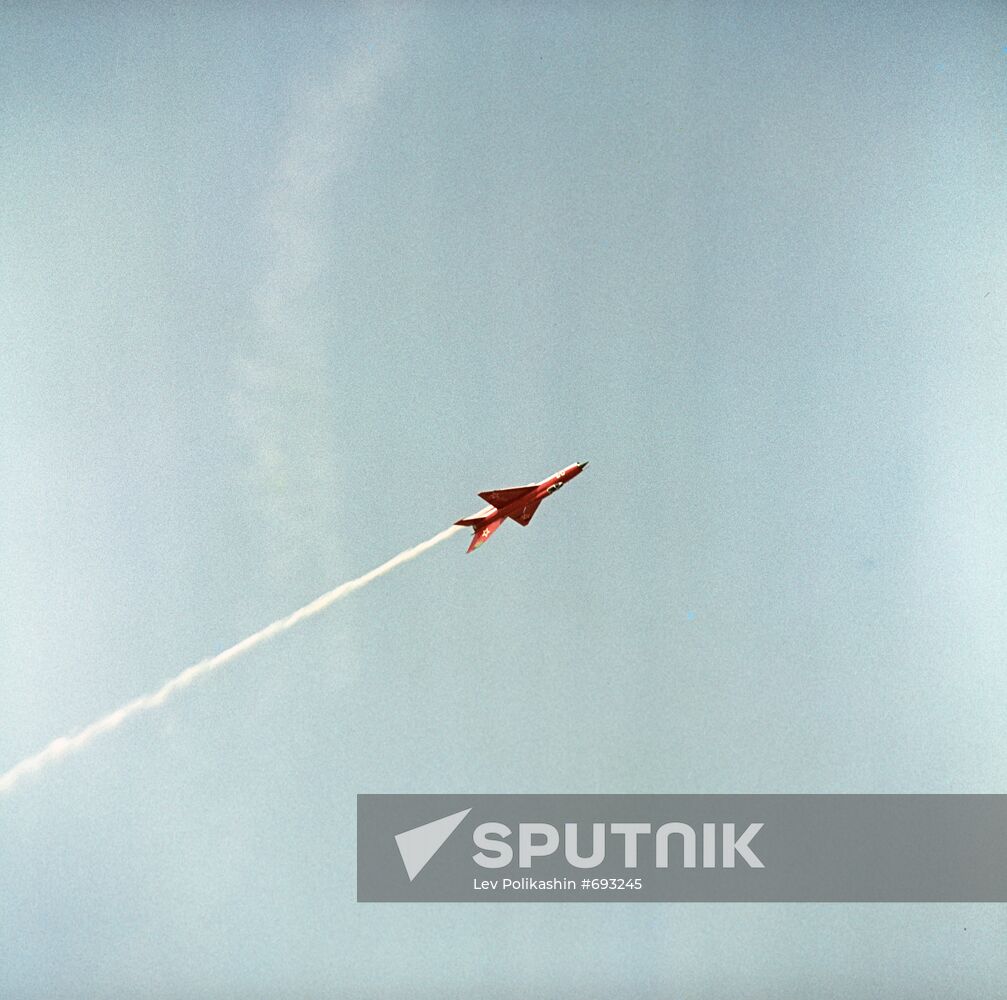 MiG supersonic fighter jet